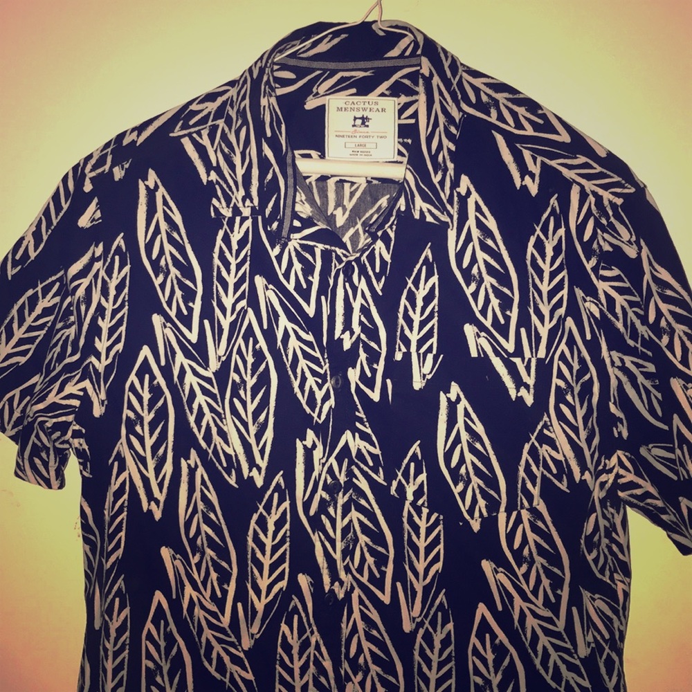 Super soft men’s casual button down